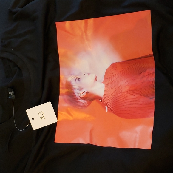 Poet | Artist Studio Album by Jonghyun Black Short Sleeve Shirt - Picture 2 of 6